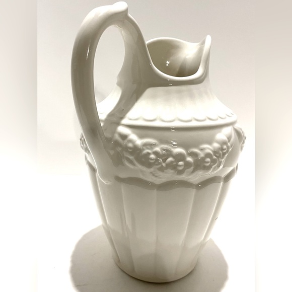 Neuwirth Ivory Ceramic Beverage Pitcher Embossed Flowers Garland Signed Portugal - Picture 6 of 8